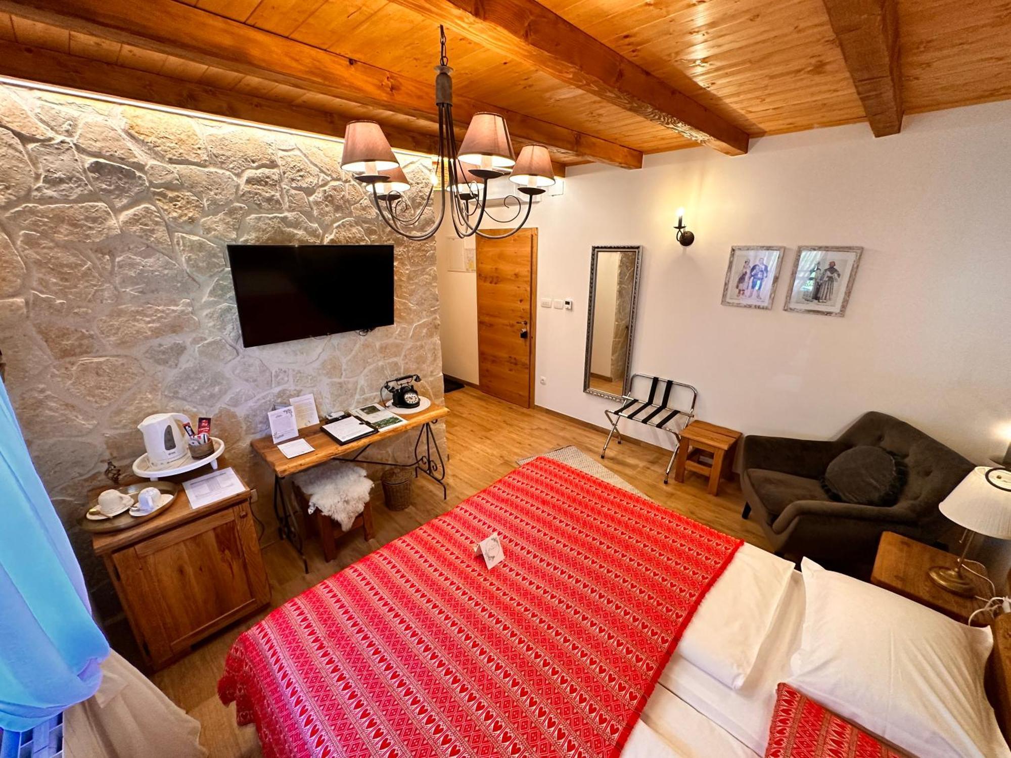 Boutique Villa Pearl Of Plitvice, Plitvice Lakes Plitvica selo Esterno foto